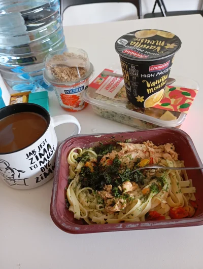 kanguru - przerwa robolska #przegryw #kolchoz #pracbaza #jedzzwykopem #gownowpis