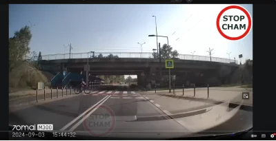 cultofluna - >Na filmie rowerzysta wjechał na przejazd wymuszając pierwszeństwo.

@zo...