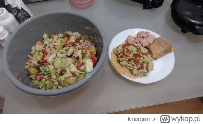 krucjan - Wczorajszy posiłek:
Gofr, jajecznica z duszoną cebulą, pieczarkami i mozzar...