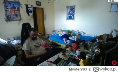 Mystery93 - Jasek robi wstępne namaczanie łóżka Majusa przed praniem właściwym

#dani...