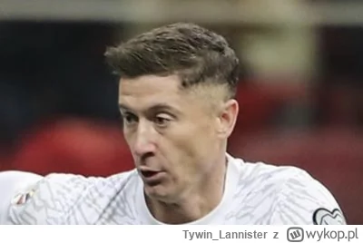 Tywin_Lannister - Ale Lewandowskiemu barber #!$%@?ł robotę 

Pewnie specjalnie - za k...