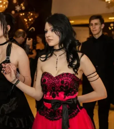 hwangin - #przegryw  Nie mam szans u gotek, z powodu moje brzudkiej mordy i biedy  :(...