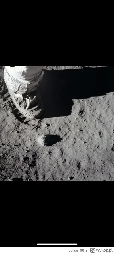 Julius_90 - @Czata49: ok, astronauci na księżycu używali nakładek na buty żeby nie wn...