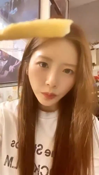 XKHYCCB2dX - #koreanka #jiu #dreamcatcher
SPOILER