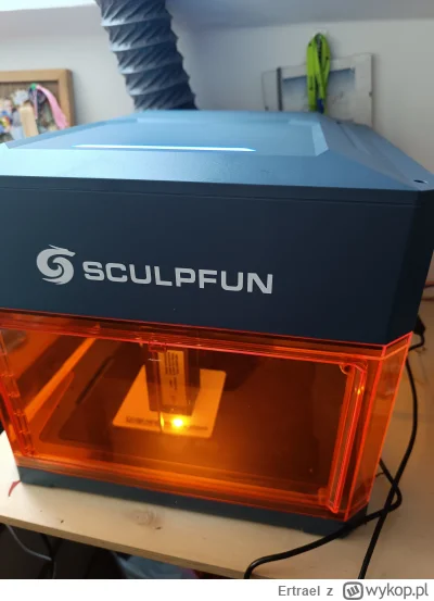 Ertrael - Niektóre kobiety wydają kasę na botoks, rzęsy i paznokcie a ja na laser.
#g...