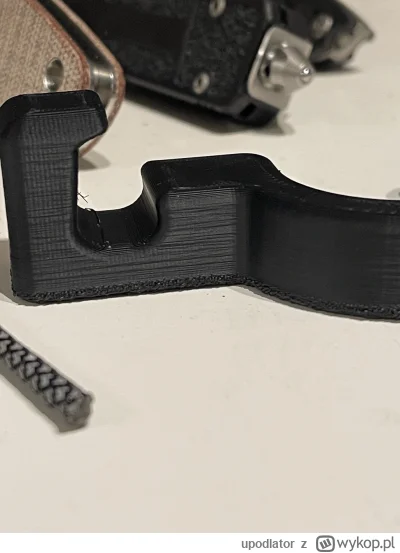 upodlator - Czym moga byc spowodowane takie jakby bąbelki na dole wydruku? Sa tylko n...