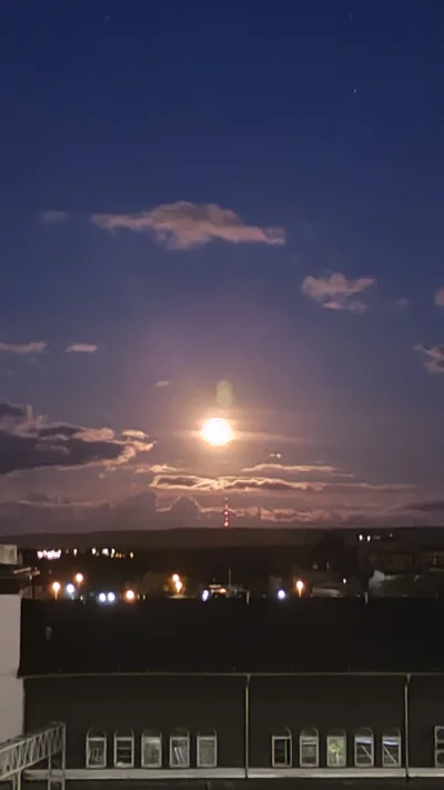 tukanprise - #szczecin wyjdźcie z domu, popatrzcie na księżyc, jest przepiękny. 
mój ...