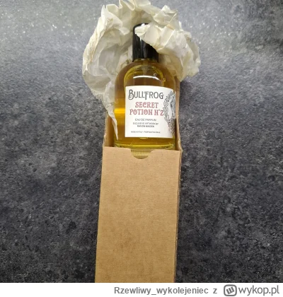 Rzewliwy_wykolejeniec - Sprzedam Bullfrog Secret Potion N2 za 220 zł. Nówka 100 ml.

...