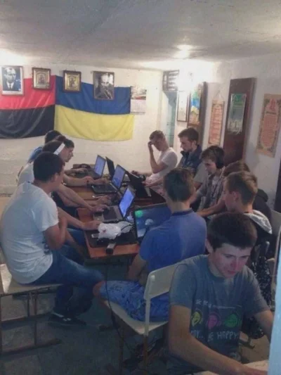 Ruska0nuca - #ukraina bayzedmany i inne ukraińskie trolle w swojej siedzibie w kijowi...