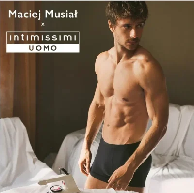 AlexBrown - Maciej Musiał prezentuje ciało, krocze i bieliznę w kampanii reklamowej. ...
