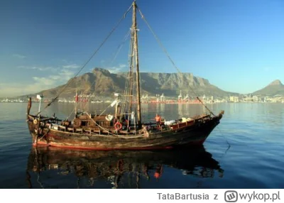 TataBartusia - @noipmezc: Replika okrętu Jan von Riebeeck'a z podróży w 1652. W tle C...