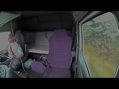 magicjohnson - @MawidDotyka: może polscy kierowcy tirów zaimportowali pewne zachowani...