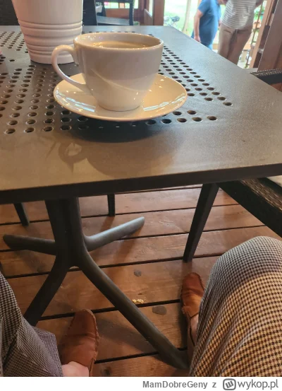 MamDobreGeny - Pojechałem se skuterem 125 na kawę nad jezioro popatrzeć na normictwo ...