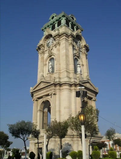 Loskamilos1 - Wieża zegarowa Pachuca to obiekt zbudowany pomiędzy 1904 i 1910 rokiem ...