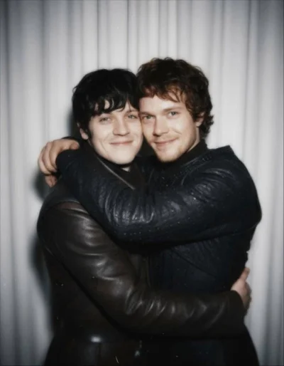 FreakingAwesome - @FreakingAwesome: