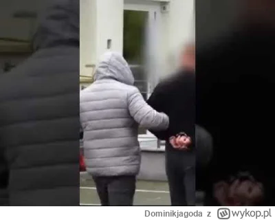 Dominikjagoda - Widać że sztywny git bo głowa w górze



#famemma