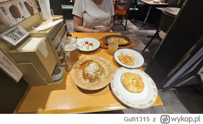 Gufi1315 - Japonia, centrum Kioto, to co widoczne na zdjęciu, do tego dolewka napoi, ...