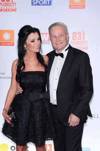 AleCoToJest - #superbowl  najwieksza beka jest z apoloniusza tajnera xD gość dostał f...