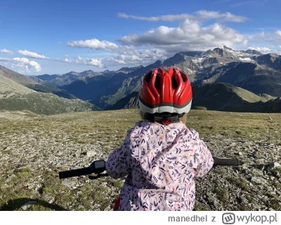 manedhel - Fajnie w południowej Szwajcarii jest to, że zawsze jest blisko w góry. 
Po...