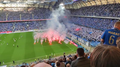 Migfirefox - @SKYFander ostatni mecz jaki oglądałem na żywo na stadionie to był Lech ...