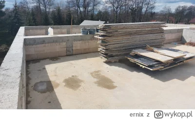 ernix - @RobbinnPllx: przykładowo jak wyglądają płyty i beton po rozszalowaniu