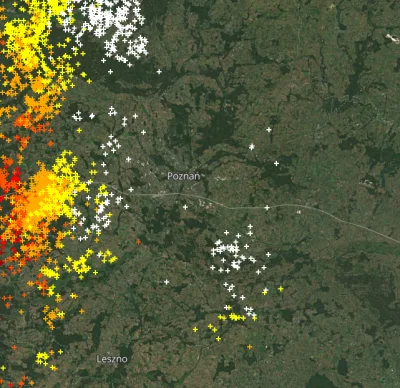 92feliks - to jest komiczne, jak burza zawsze omija Poznań xD
#poznan #gdziejestburza...