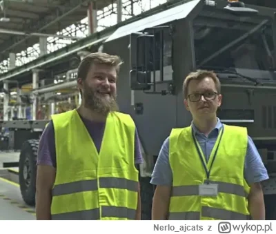 Nerlo_ajcats - Prose pani, on się ze mnie śmieje! 
Cicho Jaruś, wracaj do autobusu i ...