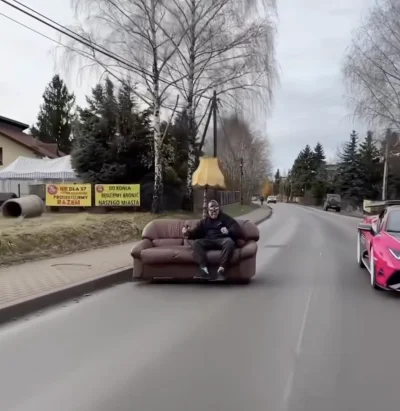 okoboji - witam czy taką kanapą z silnikiem spalinowym można jeździć po drogach publi...