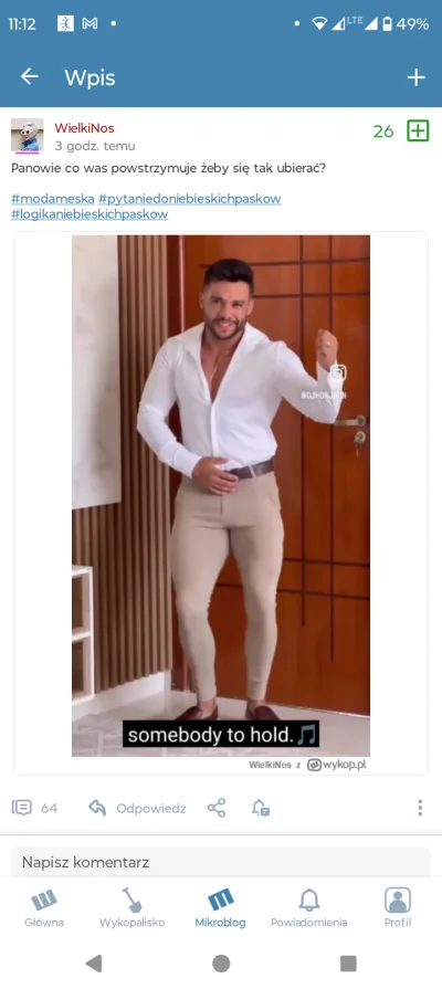 hot_topic - Drogie #rozowepaski gość ze zdjęcia jest jakiś zabawny albo niemodnie ubr...