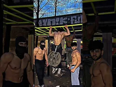 aa-aa - Zobacz kiedy siedzisz oglądasz chińskie bajki i walisz konia płacząc w intern...