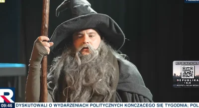 tomasz-kalucki - #polityka #pispublika Gandalfa w wielkanoc wymyślili :D