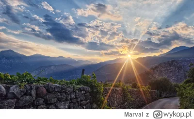 Marval - Chłop poszedł na #spierdotrip i chłop uznał ze ładne, więc zrobił zdjęcie