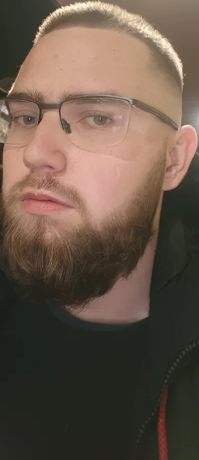 depresyjny_starykuc - #pokazmorde po barbulcu i schudnięciu paru kilogramow
#przegryw