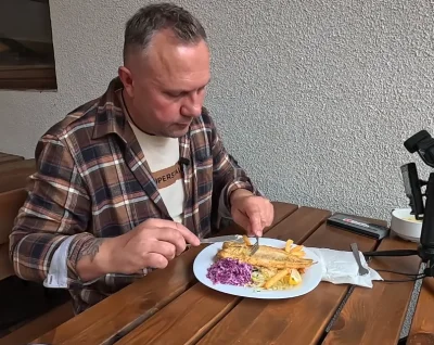 LM317K - @Hambercios: CZORNIAK 
właśnie oglądam xDDD