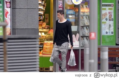 vajroos - Lewandowski widziany chwilę po zwolnieniach w Radomiaku

#mecz #radomiak #e...