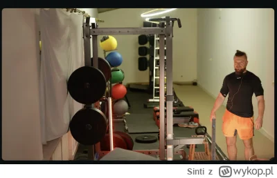 Sinti - kiedy twój trener personalny naciska na ciebie abyś robił przysiady z obciąże...