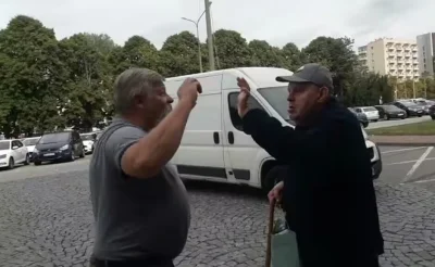 bellacavem - #kononowicz 
SIEMA SUMIK #patostreamy