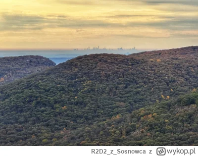 R2D2zSosnowca - @R2D2zSosnowca a tutaj Nowy Jork w oddali