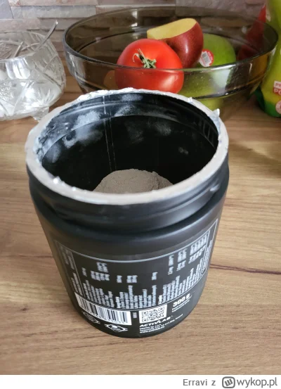 E.....i - Chłop kupił se przedtreningiowowke, otwiera a tam  xd pudełko do pilowy zas...