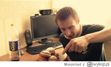 M.....d - Ciekawe czy Pana Tomasza zalało (╥﹏╥) Oby pączuchy utrzymały go na powierzc...