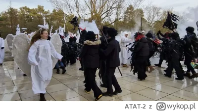 ATAT-2 - @ATAT-2: Na poniższym zdjęciu widzimy akceptowalne przez kościół przebranie ...