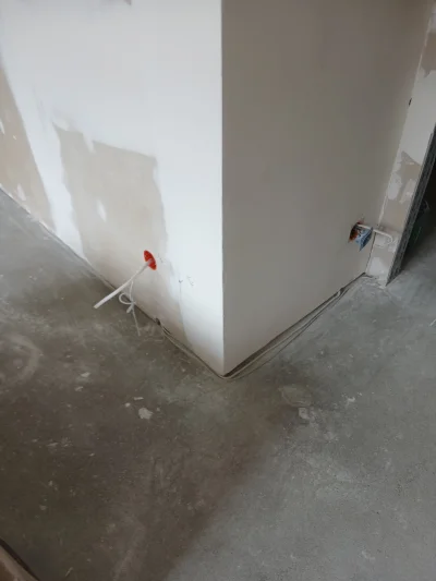 Smarek37 - @wypokowy_expert: co powiesz np na to. Pokój i to były w nim dwa jedyne gn...