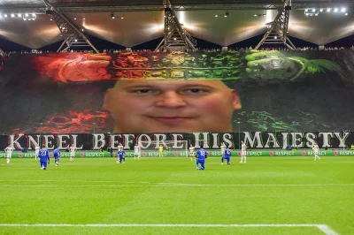 EliadezPoznania - MAJESTY CYCU

Lata temu Cycu stworzył samograja w Radomiu.

Feio na...