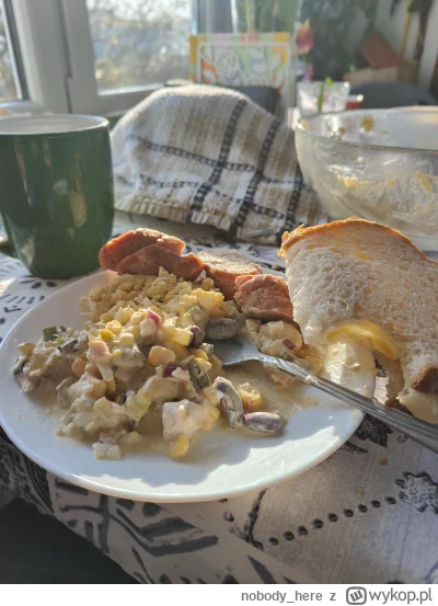 nobody_here - O kurła koniec z sałatkami do grudnia bebzon powiększony o 20% #gorzkie...