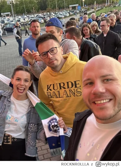 ROCKNROLLLA - "chętna" wioletka, łysy wąż i don kukold - z wypisanym na twarzy i bluz...