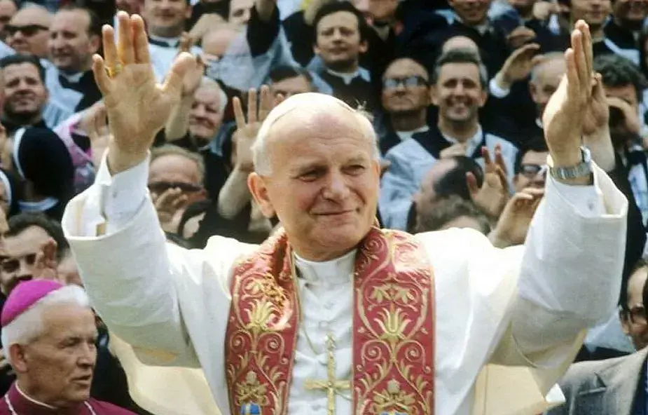 Trzesidzida - O, takiego mam pastorała. Reflektuje jakaś zb loszka? 

#2137