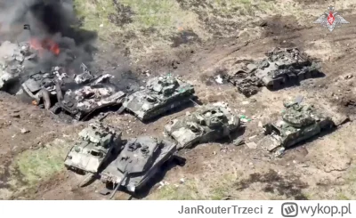 JanRouterTrzeci - @robertkk: dobrze, że ukropskie czołgi są niezniszczalne 

a pardon...