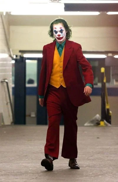 Xefirex - Na TVN7 Joker, film o tym jak przegryw odtrącony przez społeczeństwo postan...
