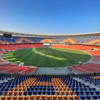 Loskamilos1 - @Loskamilos1: Jeśli chodzi o największy stadion do gry w krykieta, Nare...