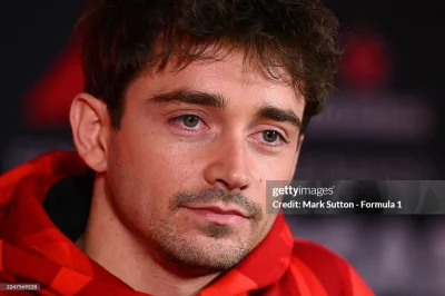 Gieekaa - Smiles in Maranello.
#f1